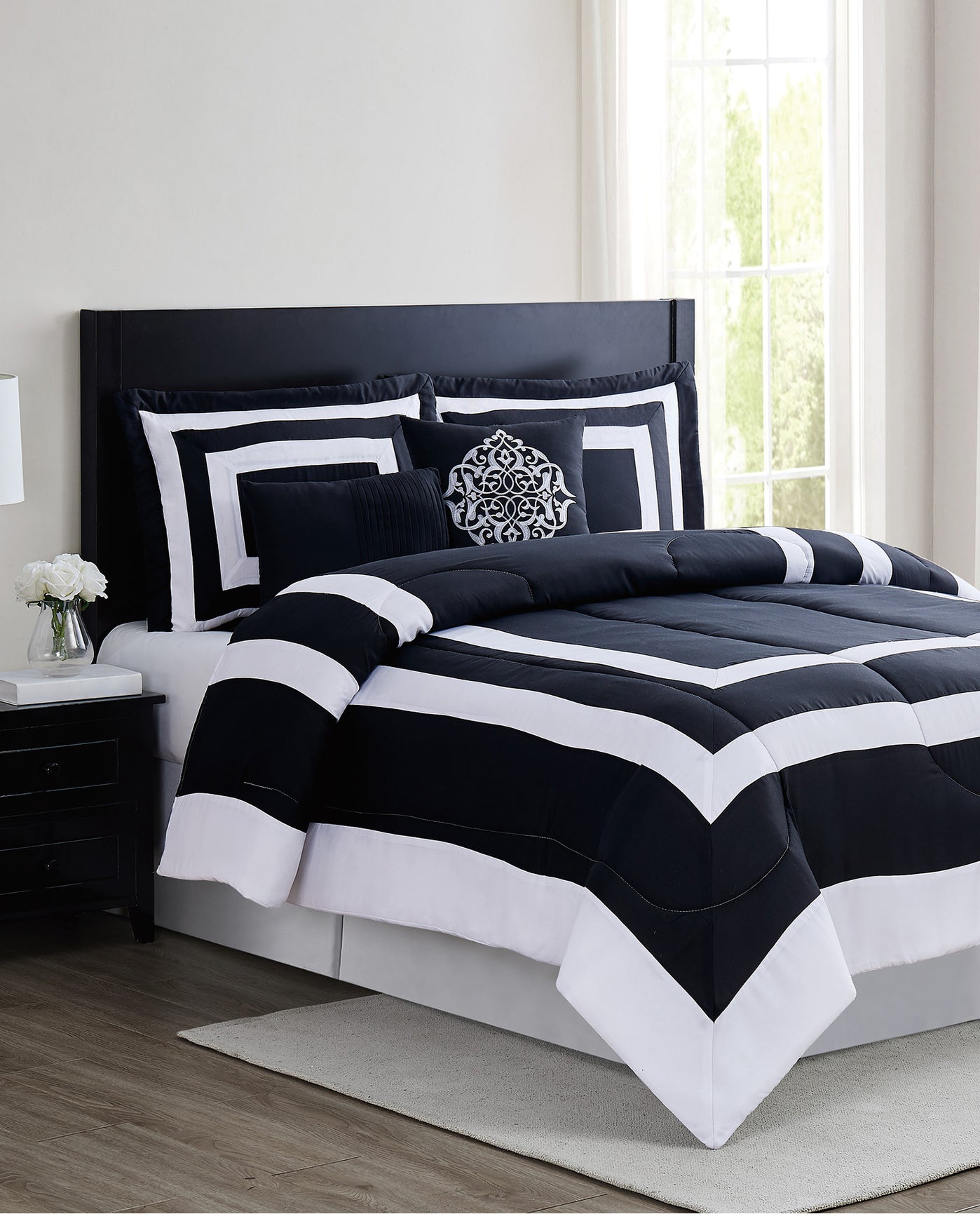 MAIN IMAGE OF RAYNES HOTEL 5 PIECE COMFORTER SET | PEM-Raynes Black-110