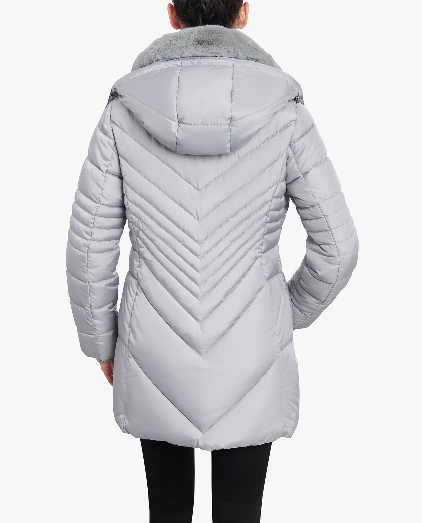 BACK OF PETITE ZIP-FRONT HOODED PUFFER JACKET WITH BUTTON-OFF FUR COLLAR | PEARL GREY